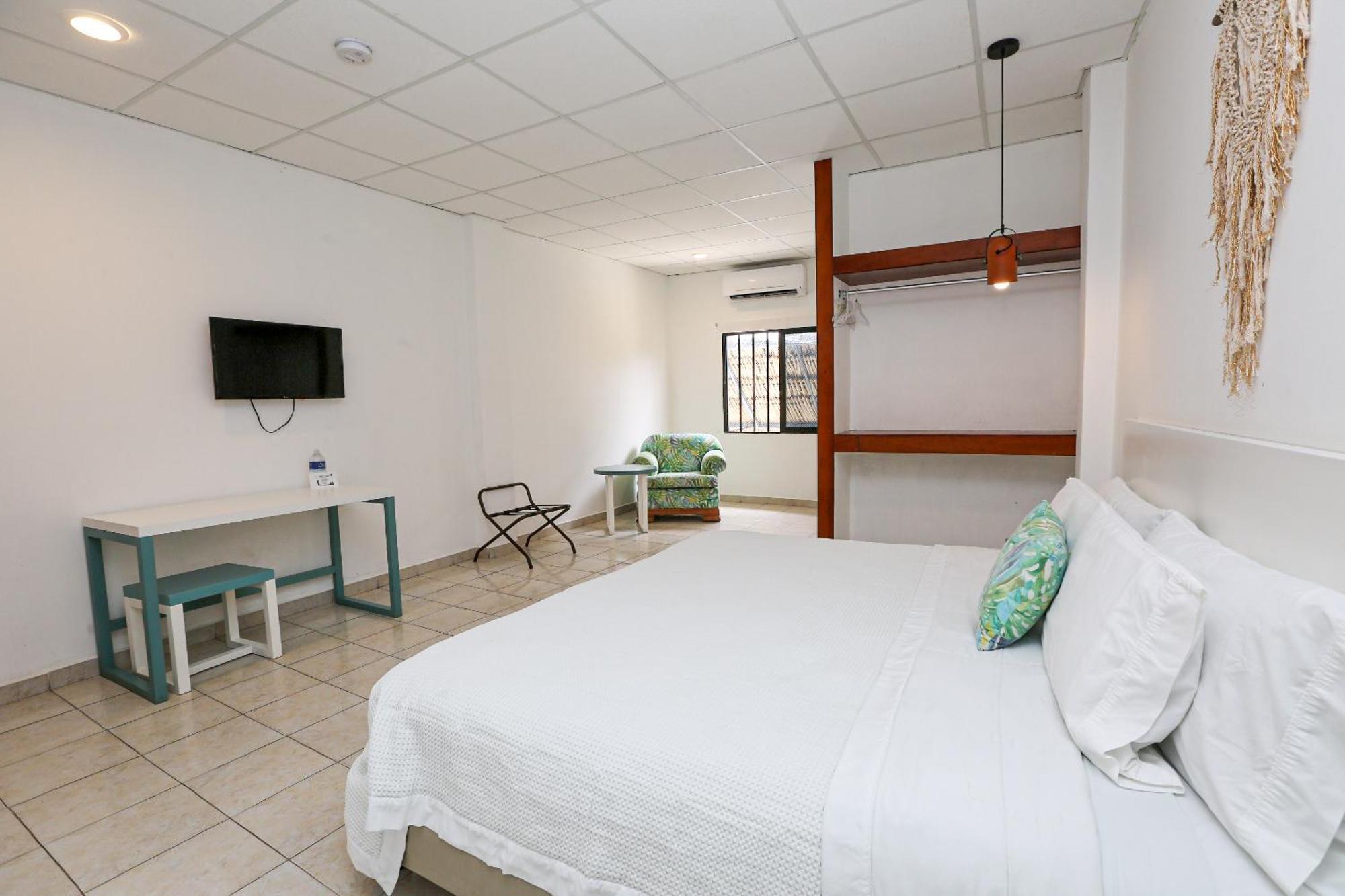 Hotel & Suites Arges - Centro Chetumal Exterior photo