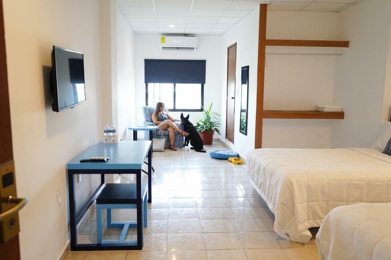 Hotel & Suites Arges - Centro Chetumal Exterior photo
